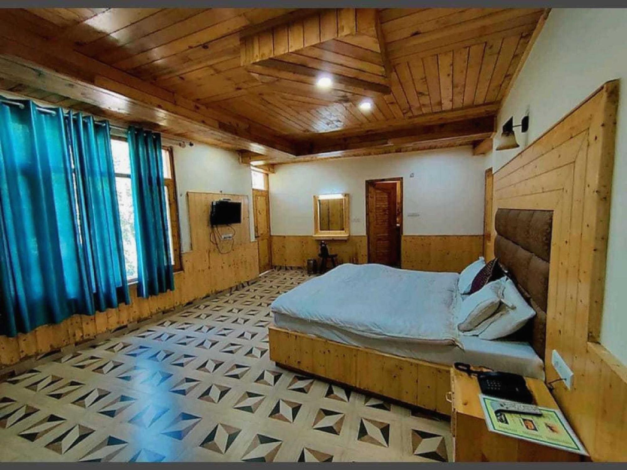 Hotel O Antriksh Cottage Manāli Exterior foto